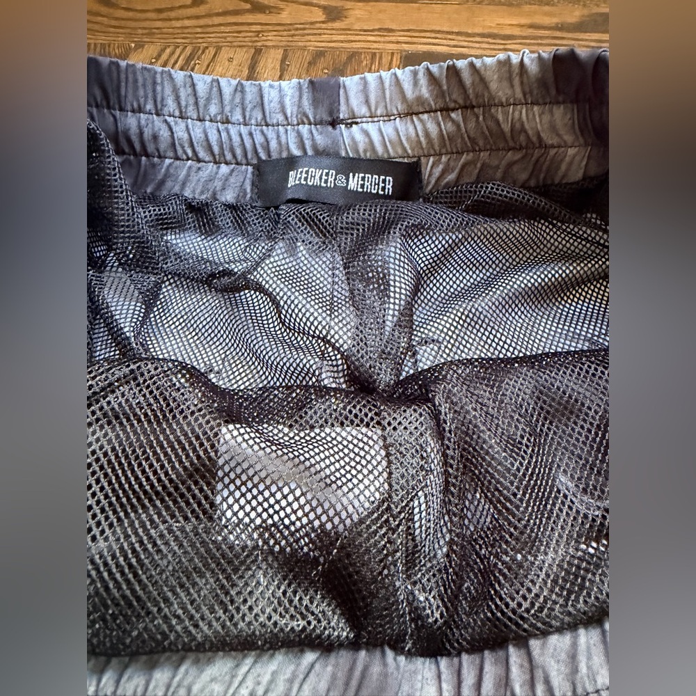 Bleeker and Mercer Men's Cargo Pants in Gray spring 2023 - Picture 2 of 3